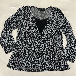 BRIGGS NEW YORK Black & Sliver/ gray Patterned Faux Layered Blouse Top, S